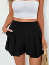 pleated-shorts-with-pockets